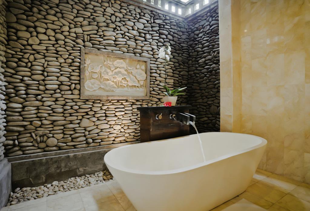 Honeymoon at Suite Room