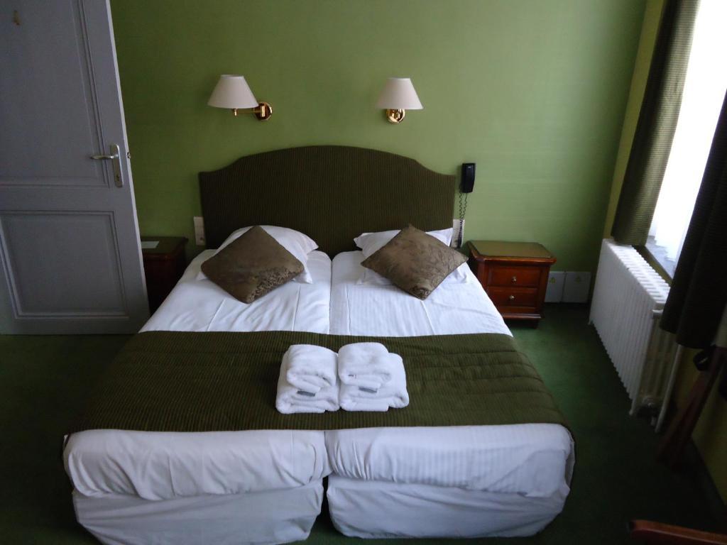 Tweepersoonskamer met 2 Aparte Bedden