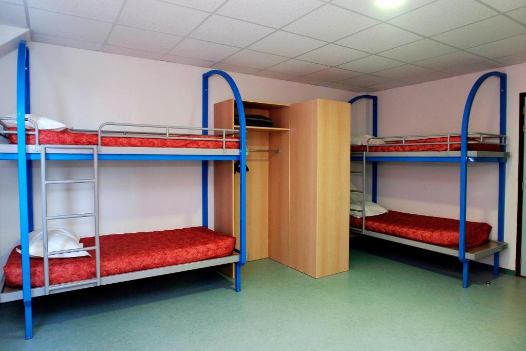 Stapelbed in Slaapzaal voor Vrouwen