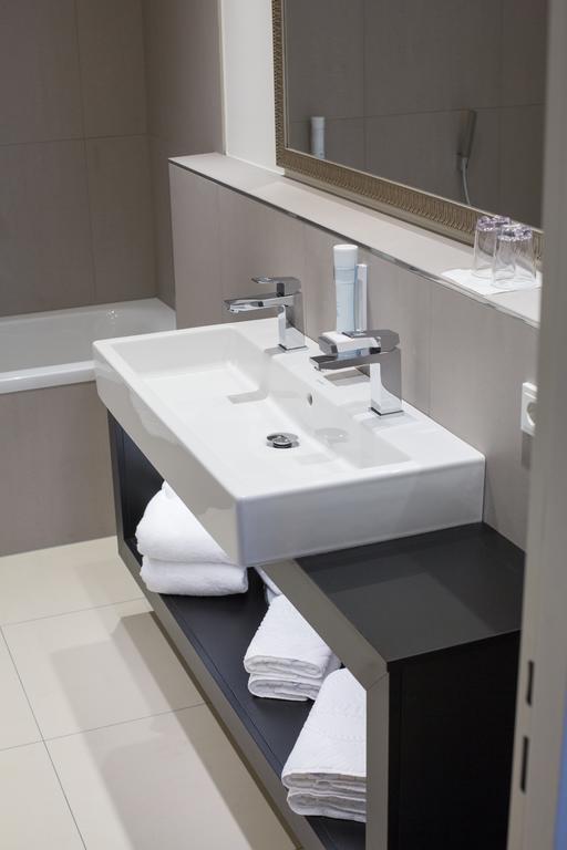Deluxe Suite Balcony