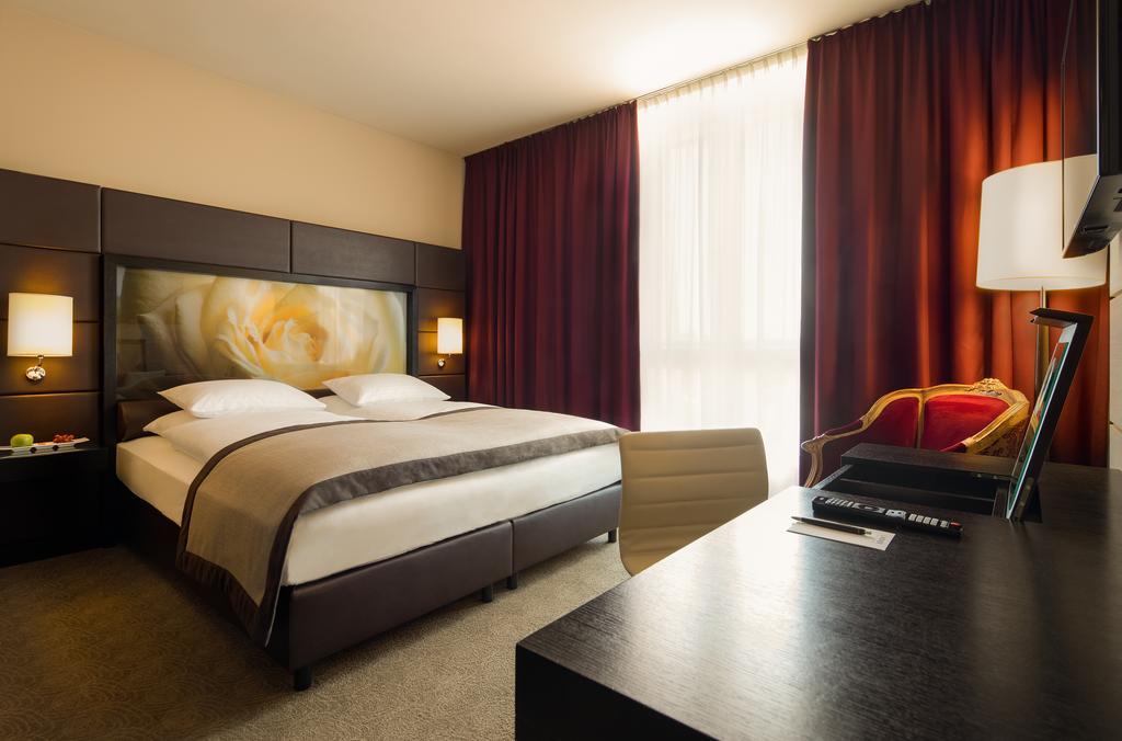 Kamer met Kingsize Bed