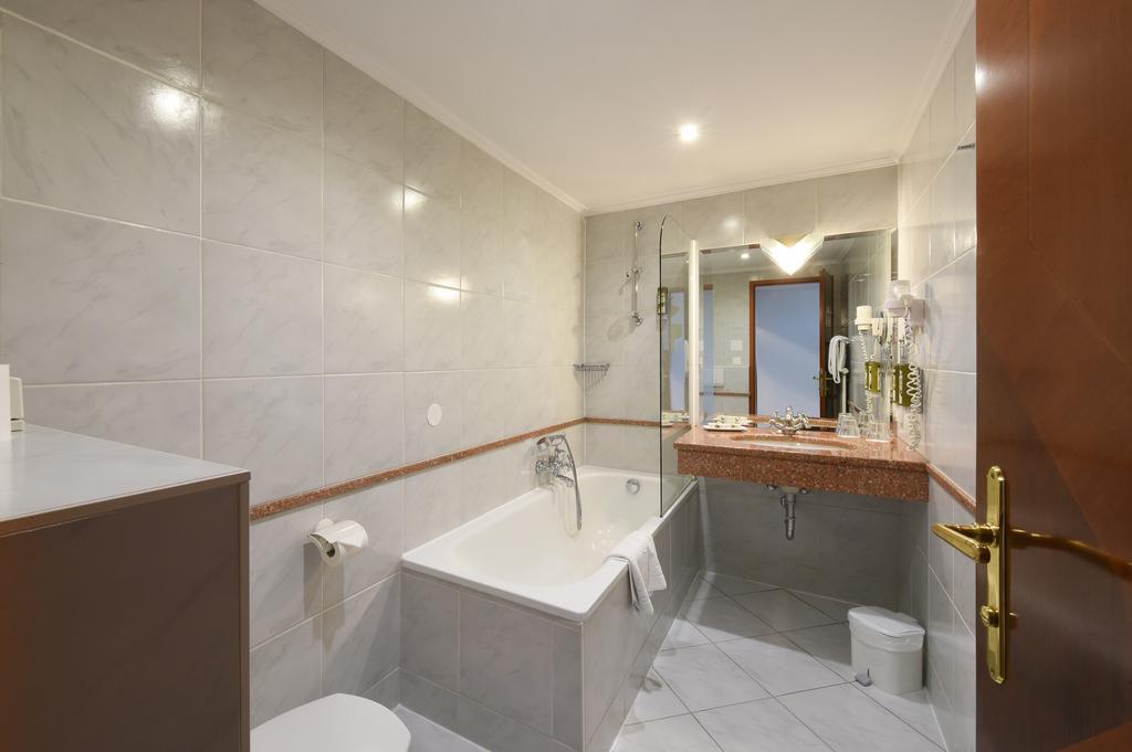 Suite met 2 Slaapkamers en 2 Badkamers
