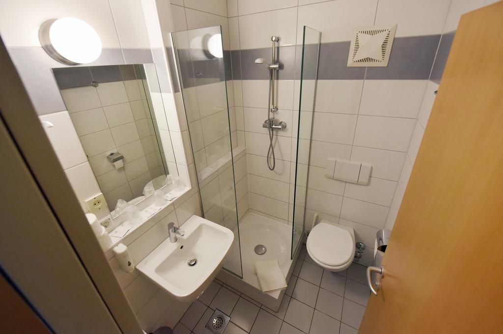 Budget Tweepersoonskamer met 2 Aparte Bedden