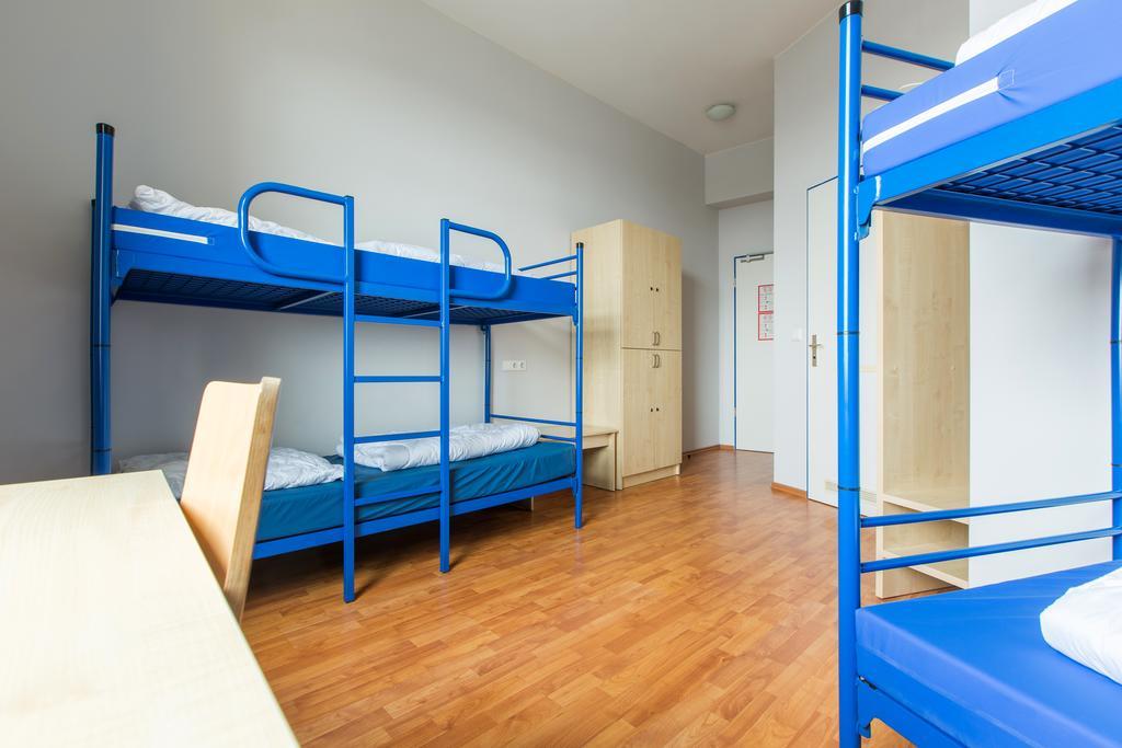 Bed in een Slaapzaal met 4 Bedden