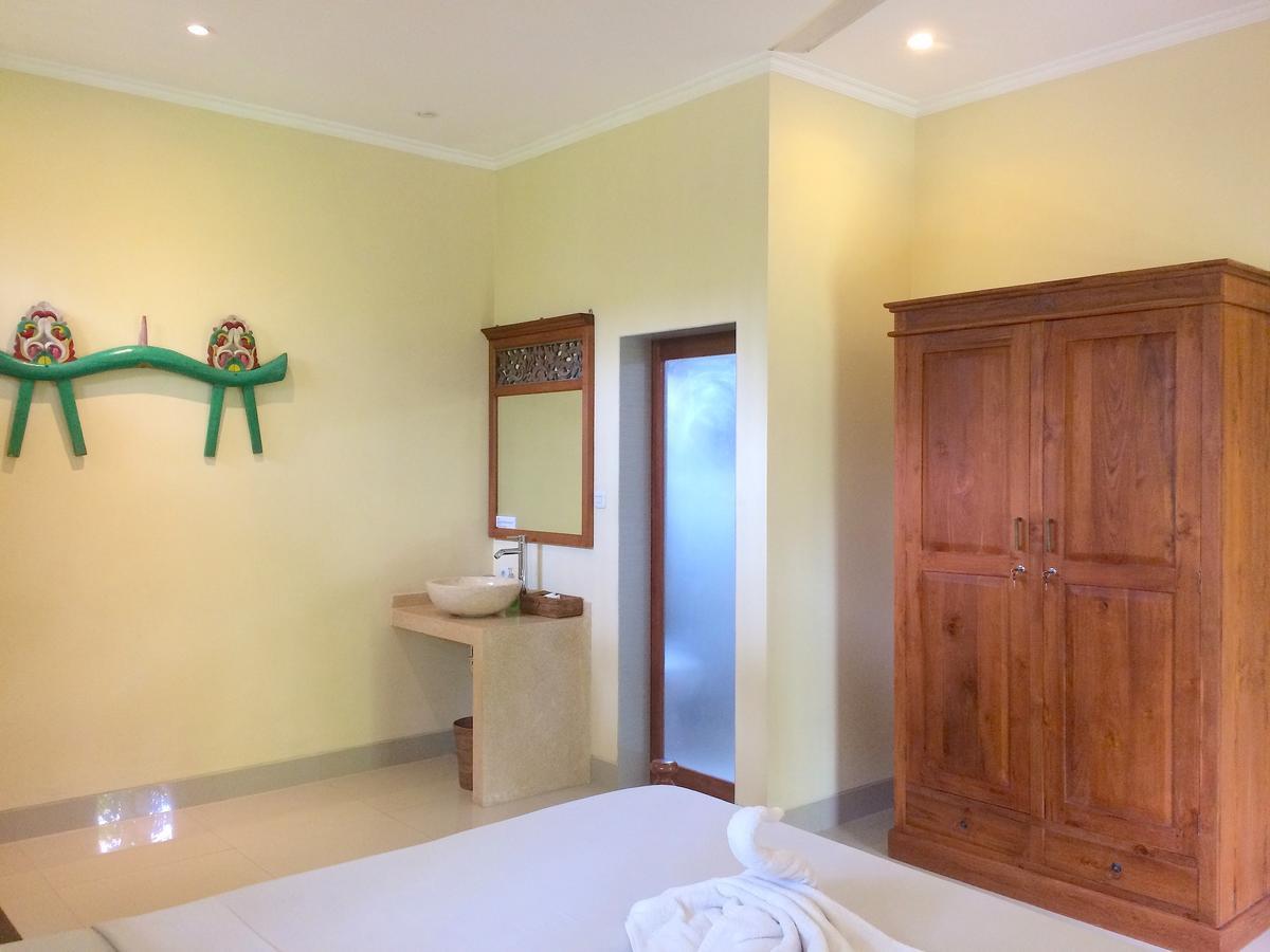 Standard Double or Twin Room Fan