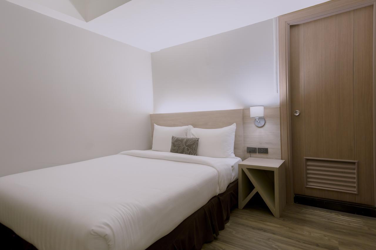 Standard Double Room No Window