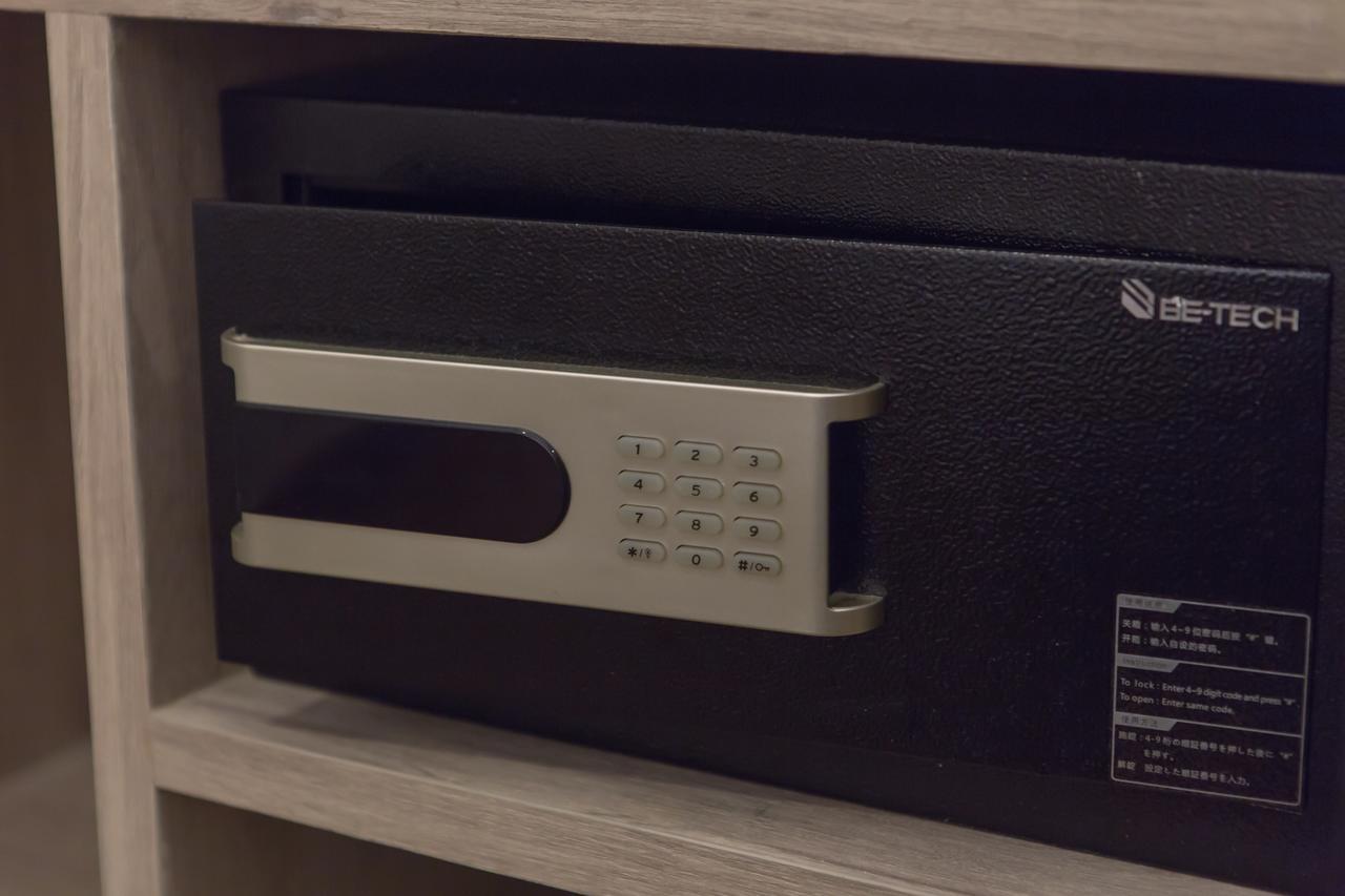 Standard Double Room No Window