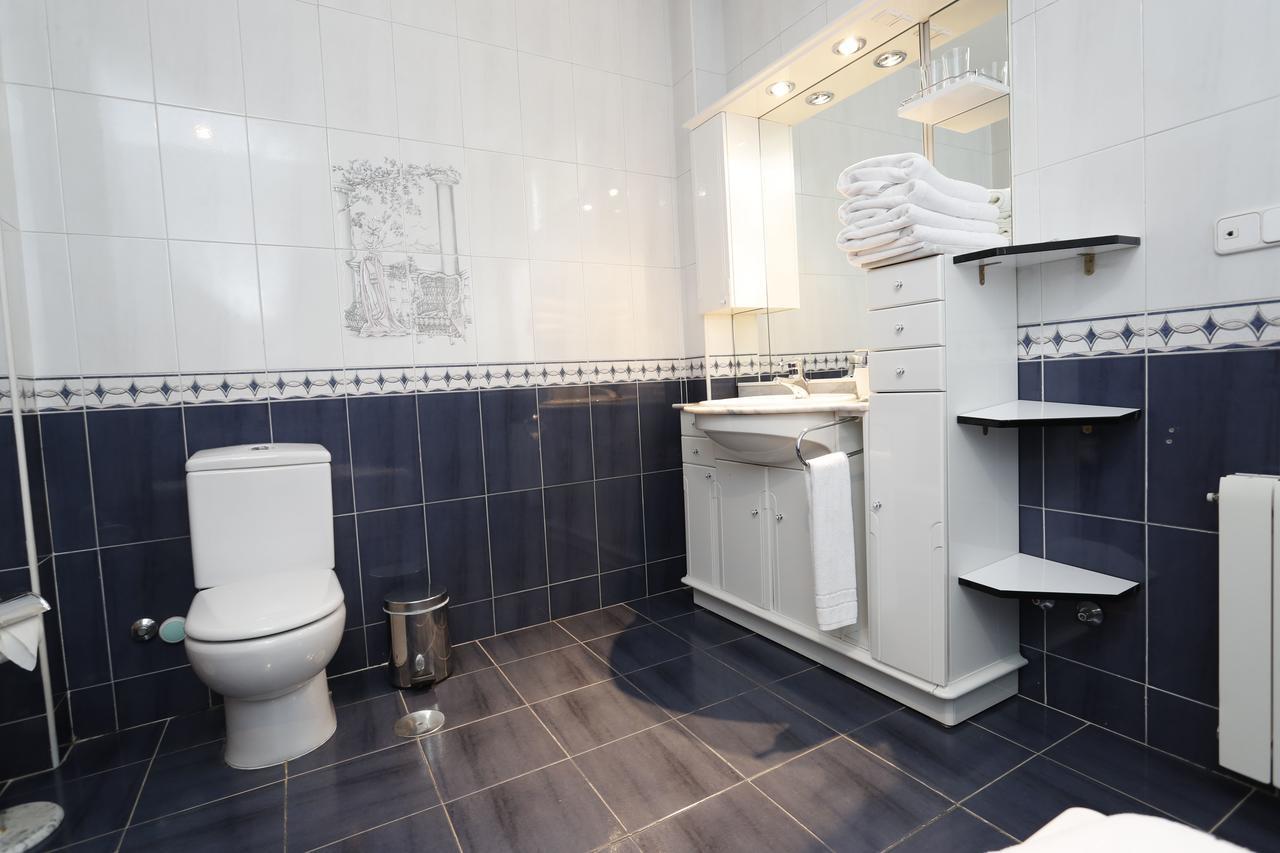 Double Room Bath