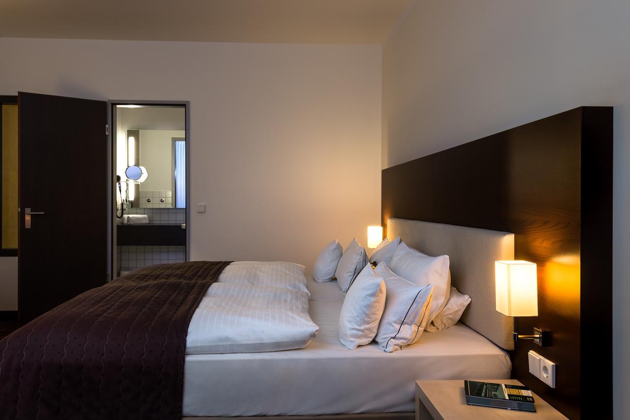 Comfort Room,537439440:JPEG