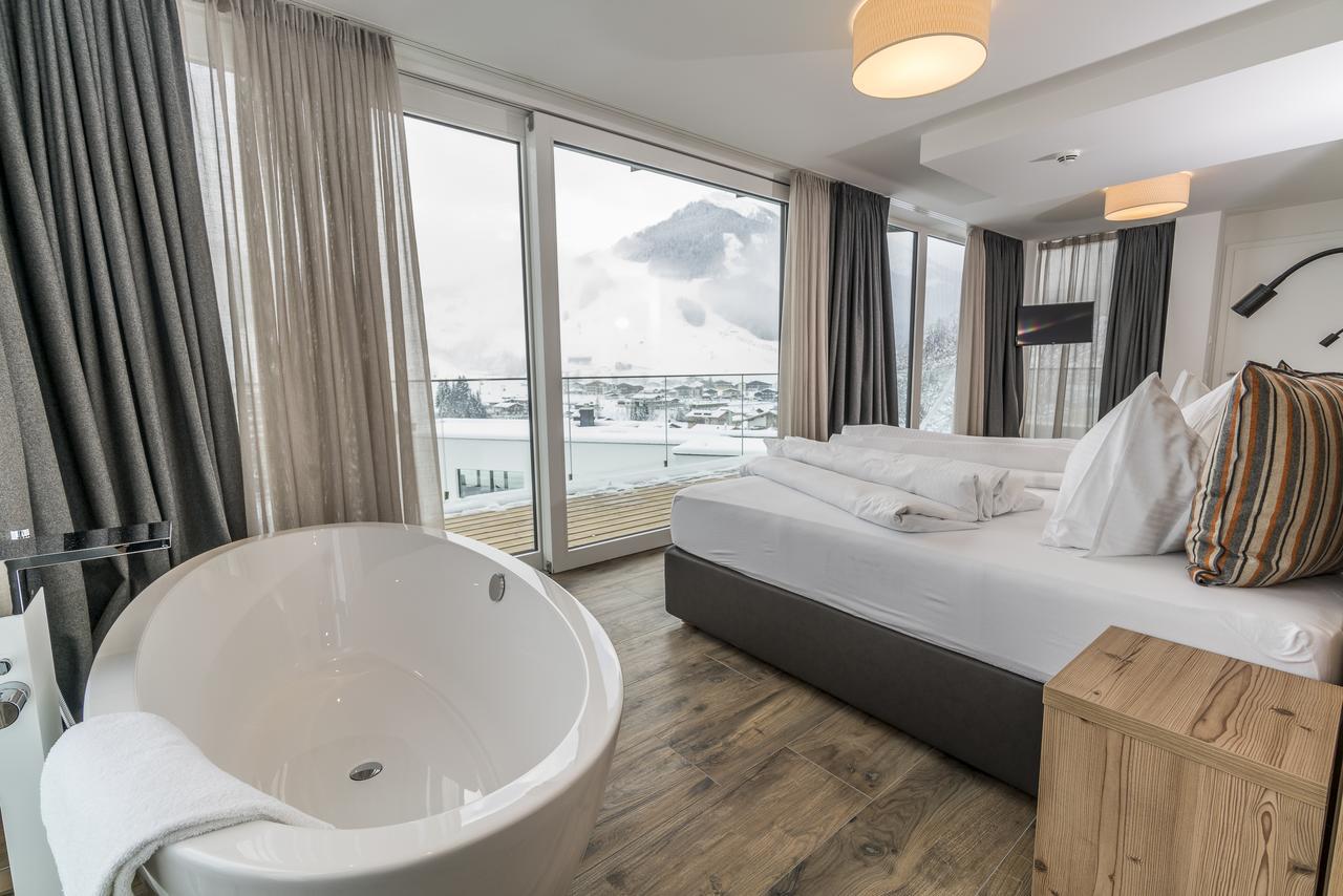 Penthouse Four-Bedroom Apartment