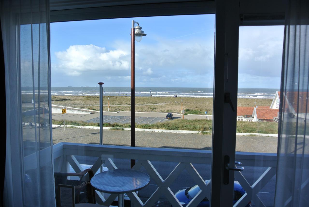 Tweepersoonskamer met Balkon en Uitzicht op Zee