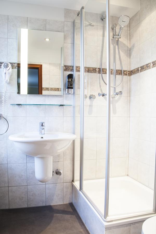 Comfort Single Room,746779256:JPEG