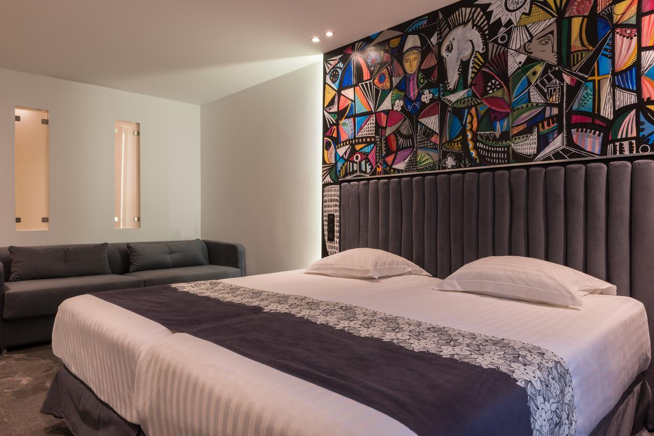 Superior Deluxe Double Room 2 extra beds available extra fees,932305129:JPEG