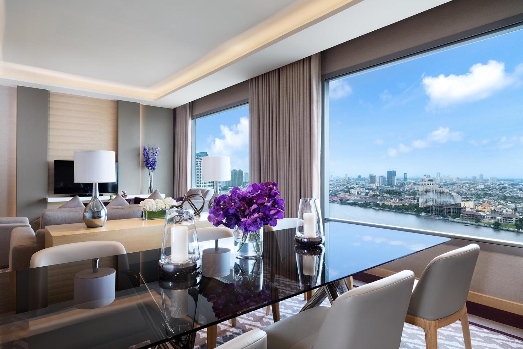 Three Bedroom River View Suite 