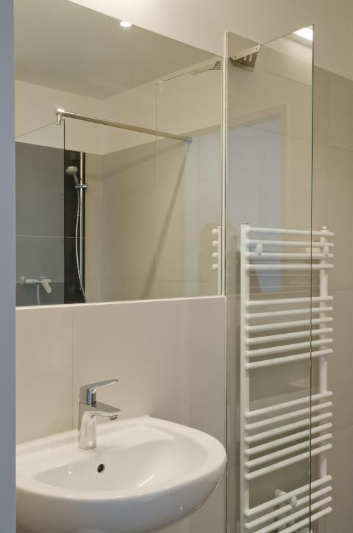 Driepersoonskamer met Eigen Badkamer