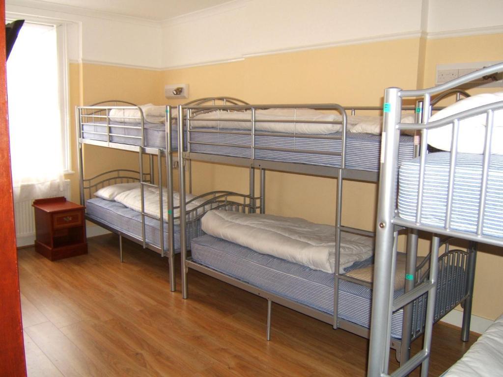 Familiekamer met Eigen Badkamer