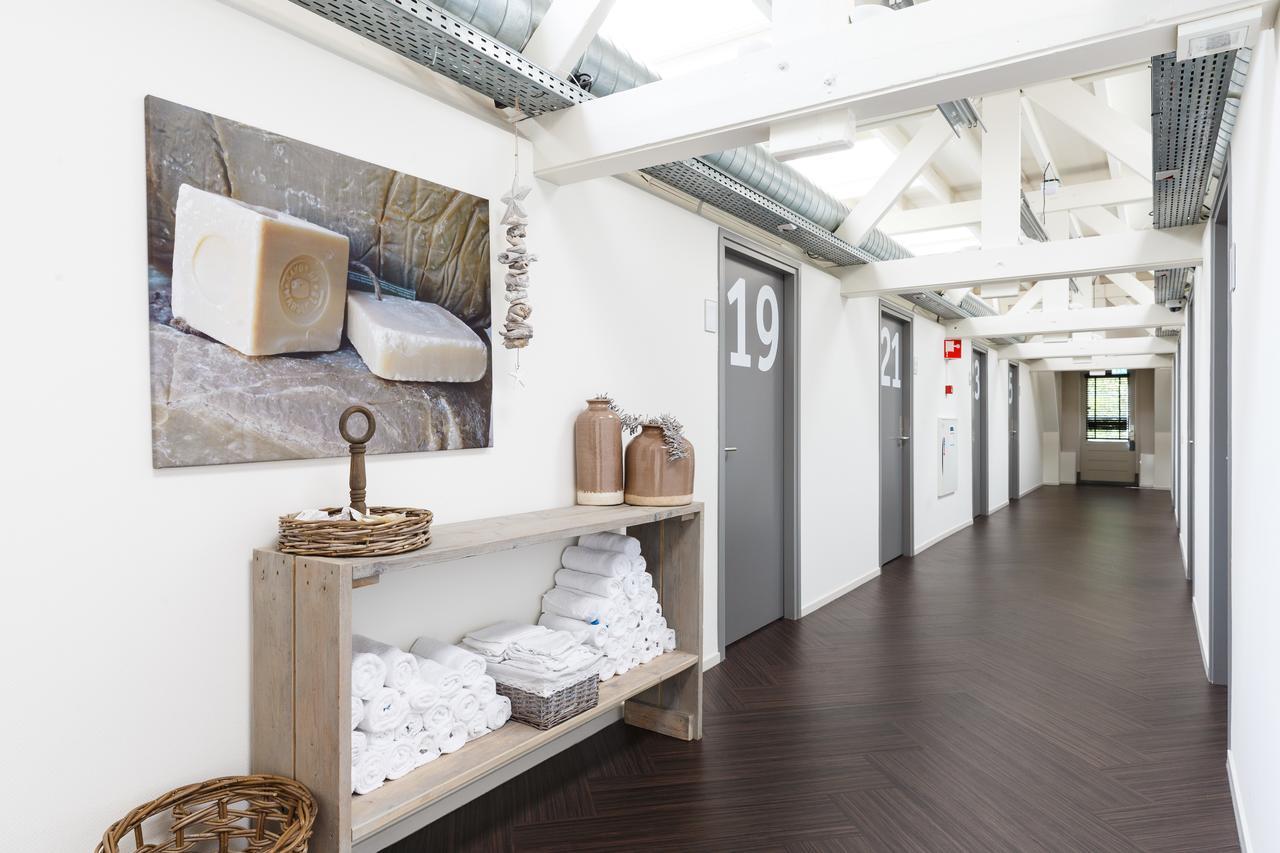 Tweepersoonskamer met Gedeelde Badkamer