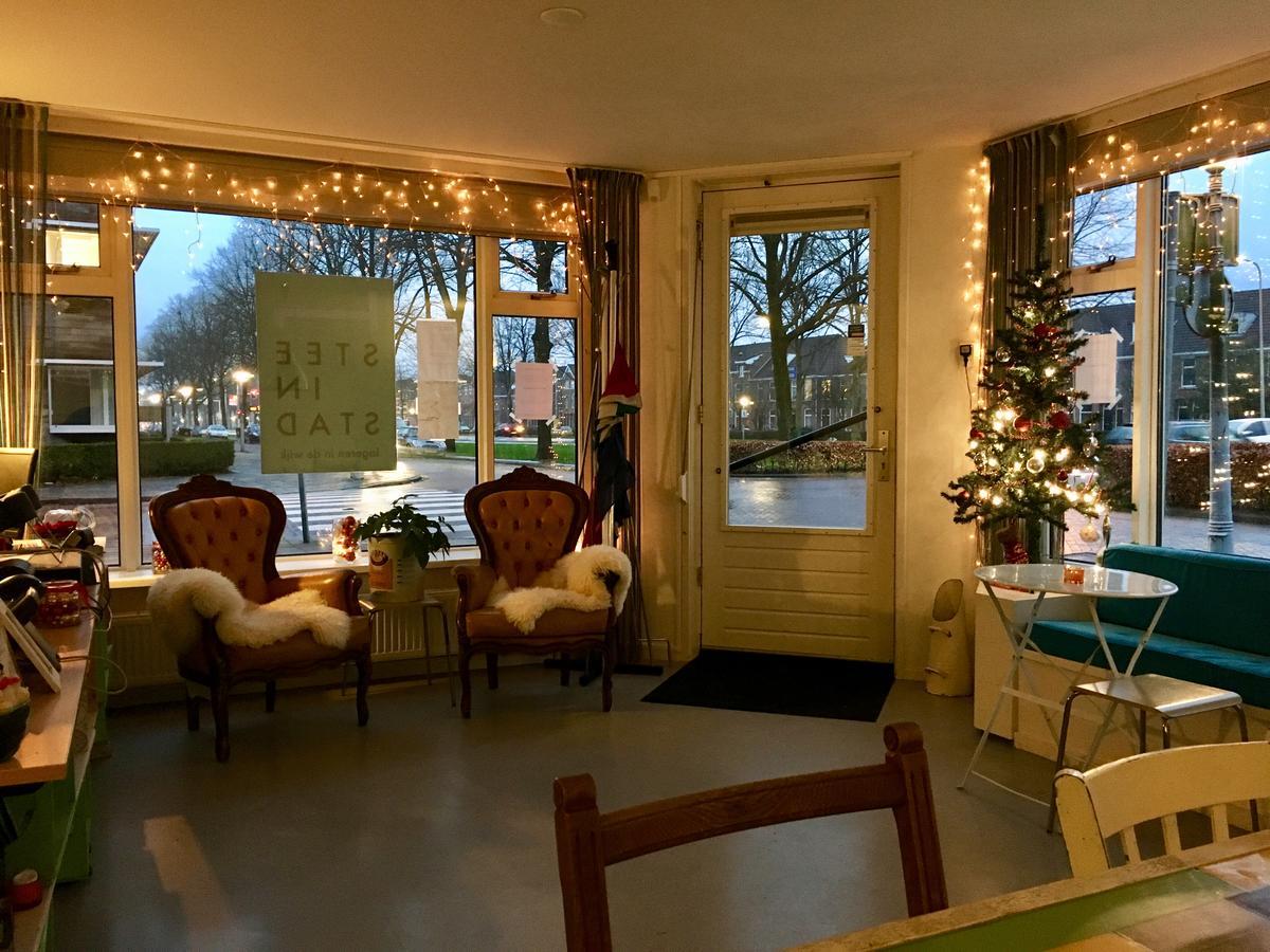 Standaard Tweepersoonskamer met Gedeelde Badkamer