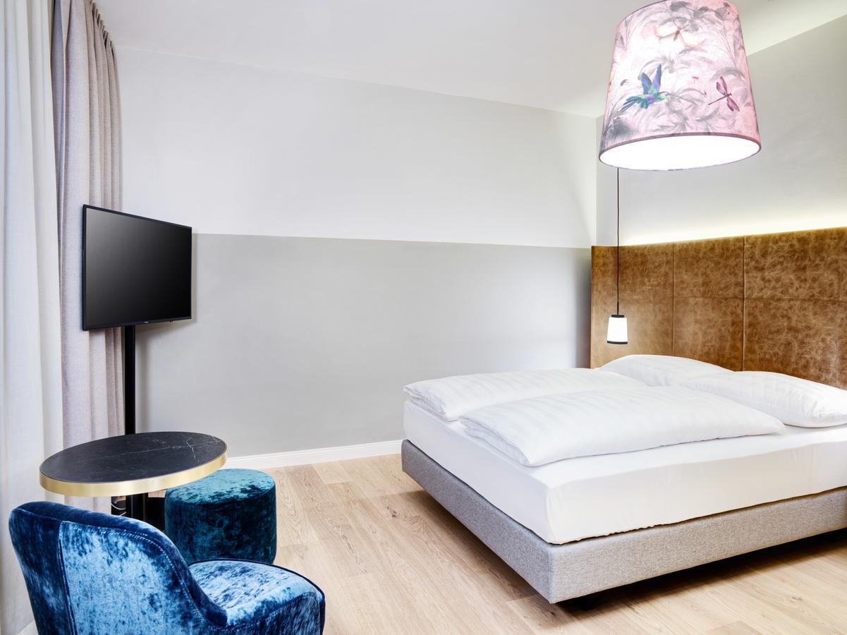 Double Room Mountain View