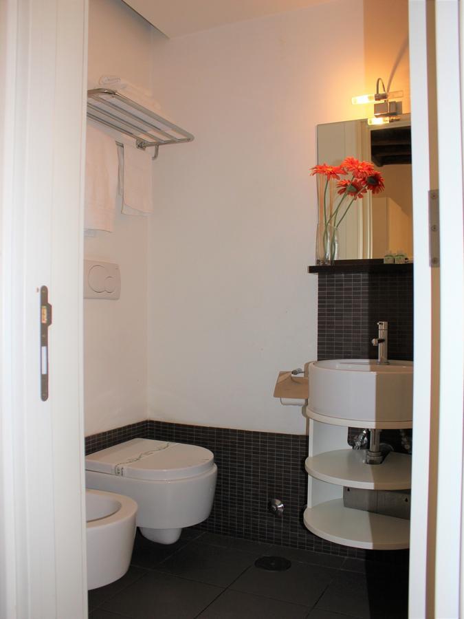 Tweepersoonskamer met 2 Aparte Bedden