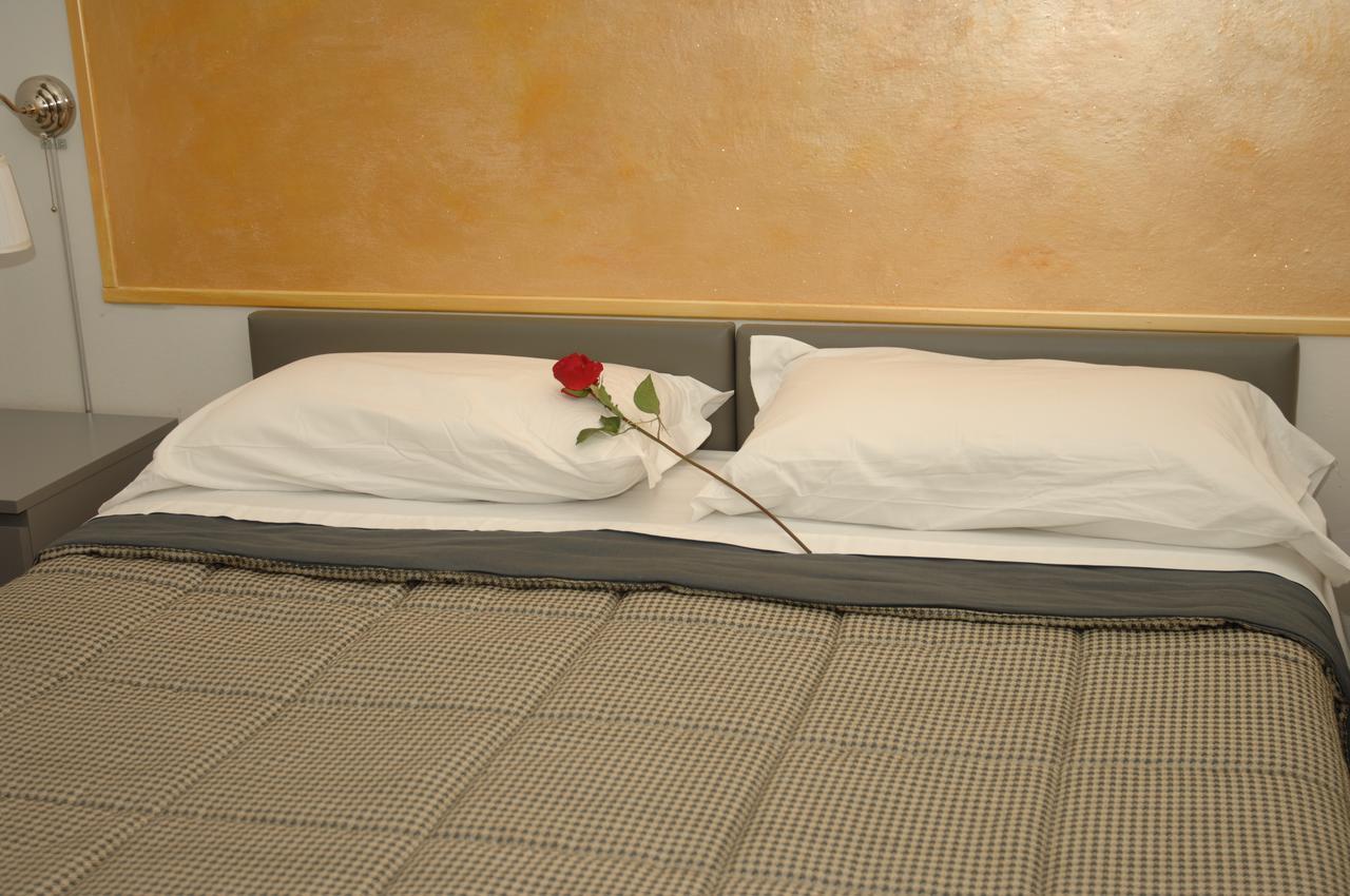 Tweepersoonskamer met 1 of 2 Bedden en Gedeelde Badkamer