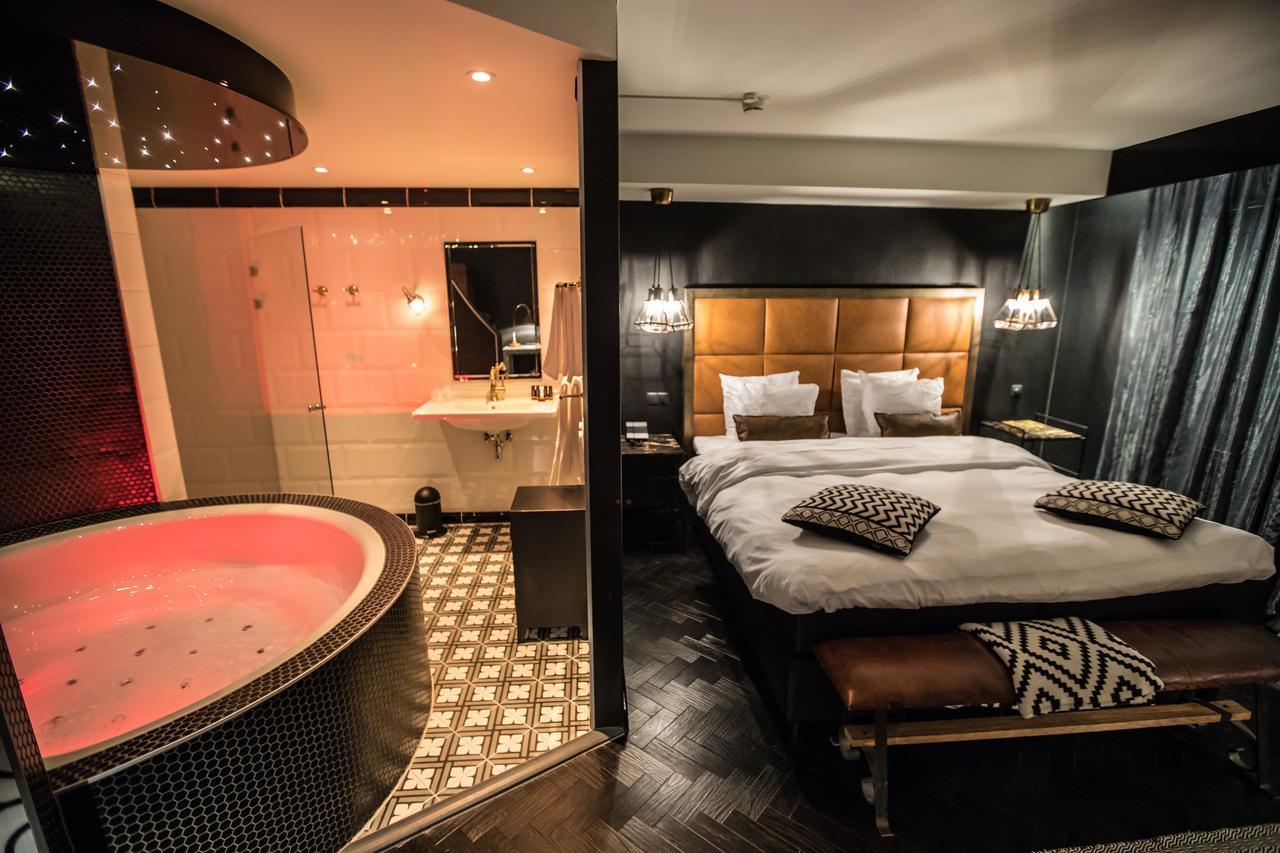 One-Bedroom Suite Spa Bath New York,1596007703:JPEG