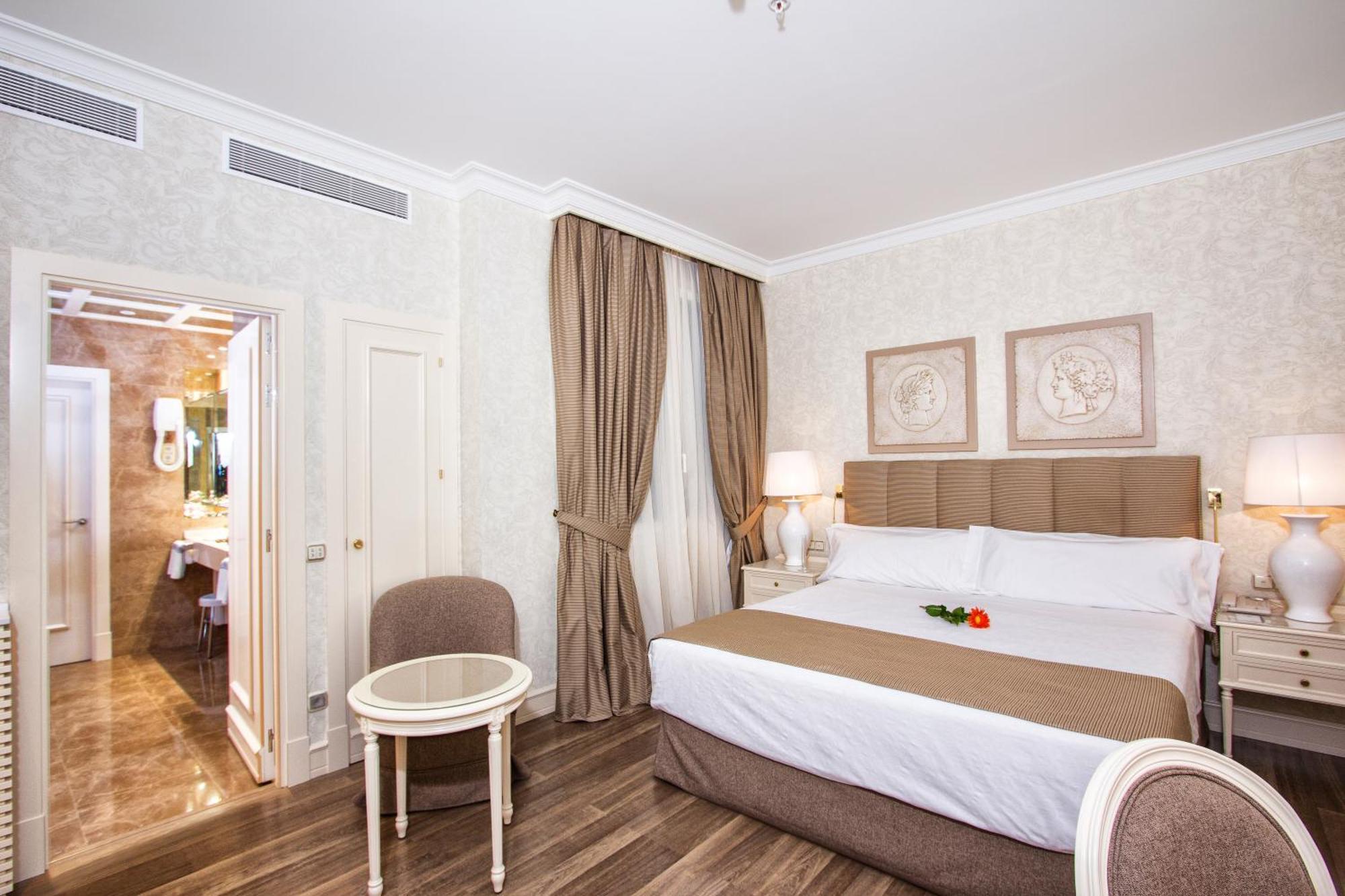 Deluxe Double or Twin Room