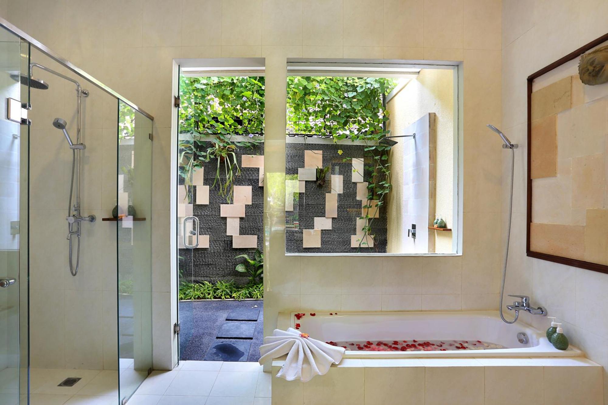 Super Deluxe Double Room Pool View