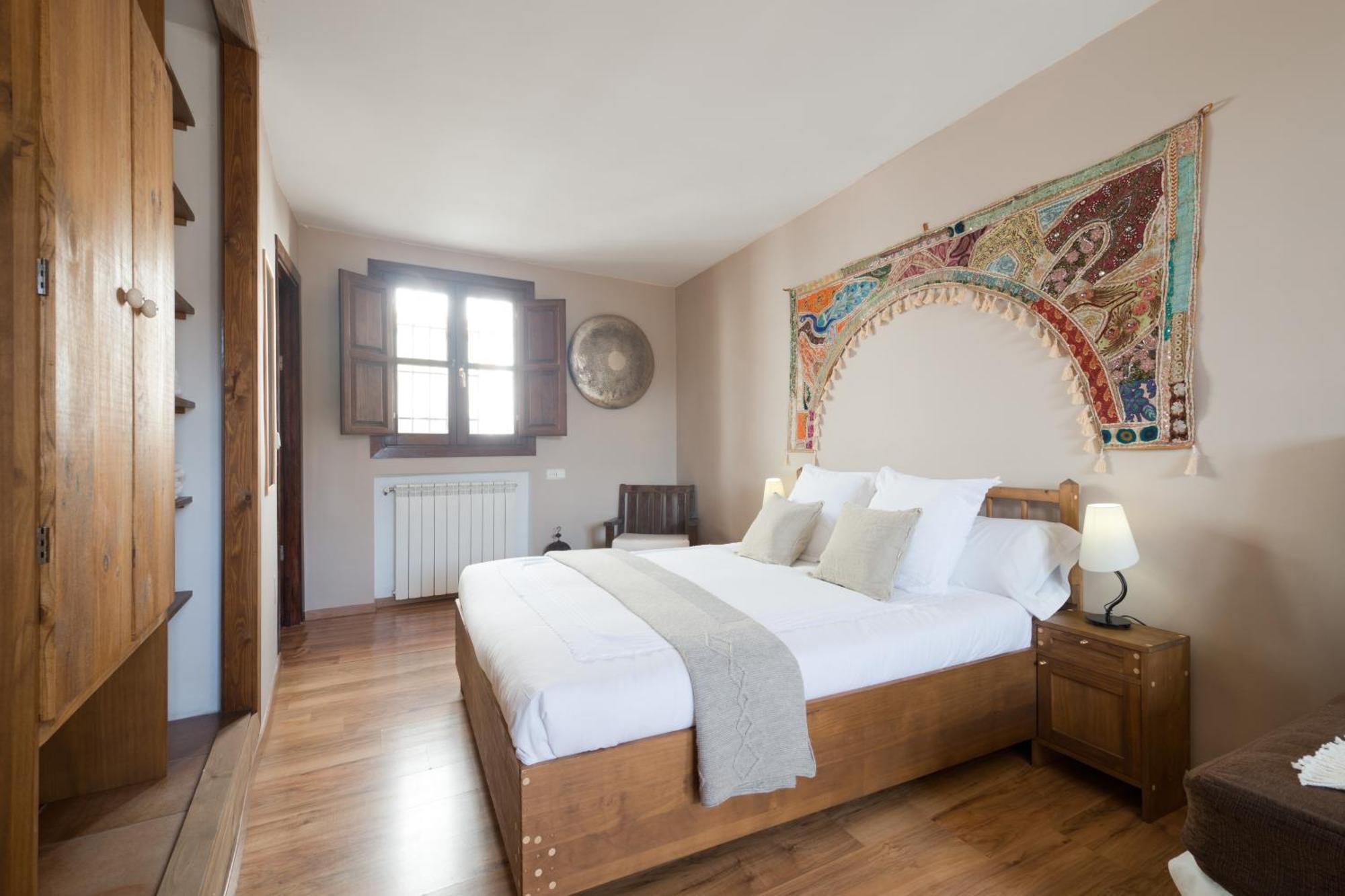 Deluxe Double Room View to the Alhambra