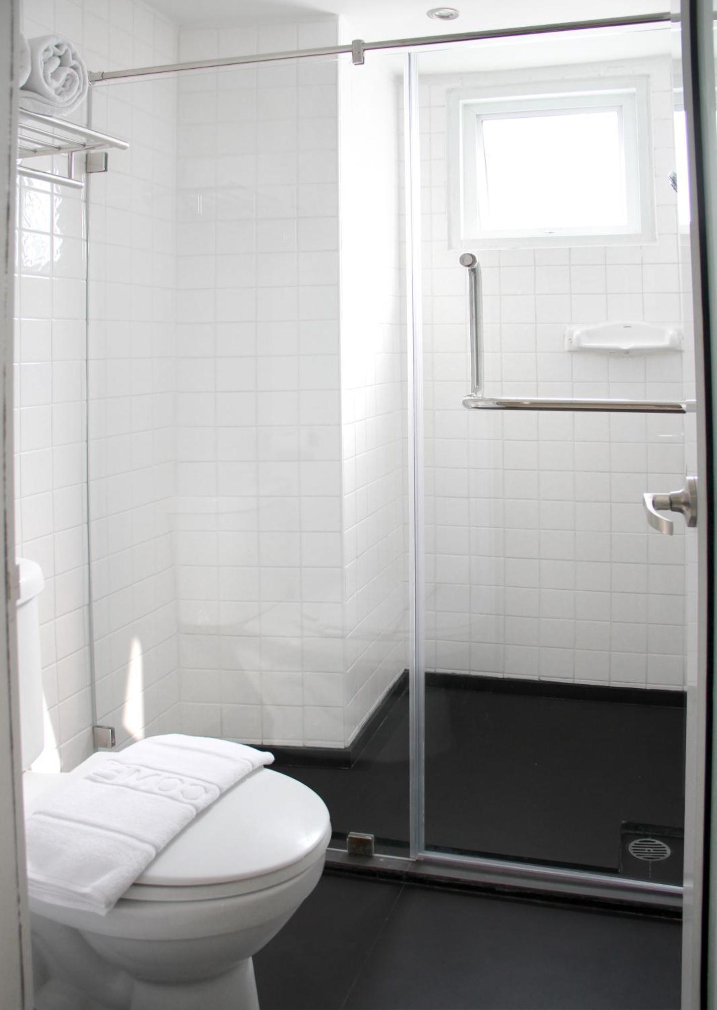Single Room Bathroom