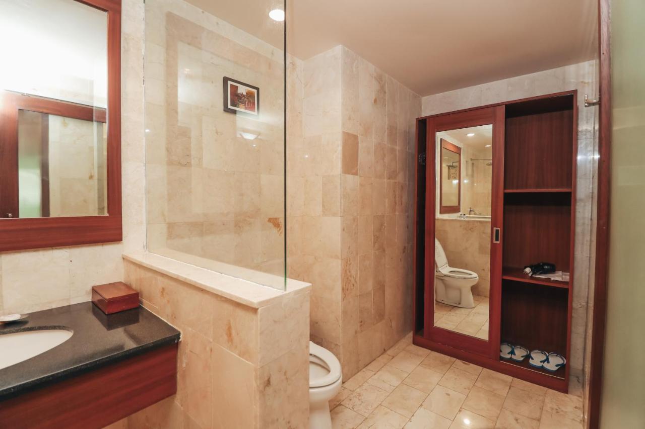 Retreat Deluxe Double Room Pool View