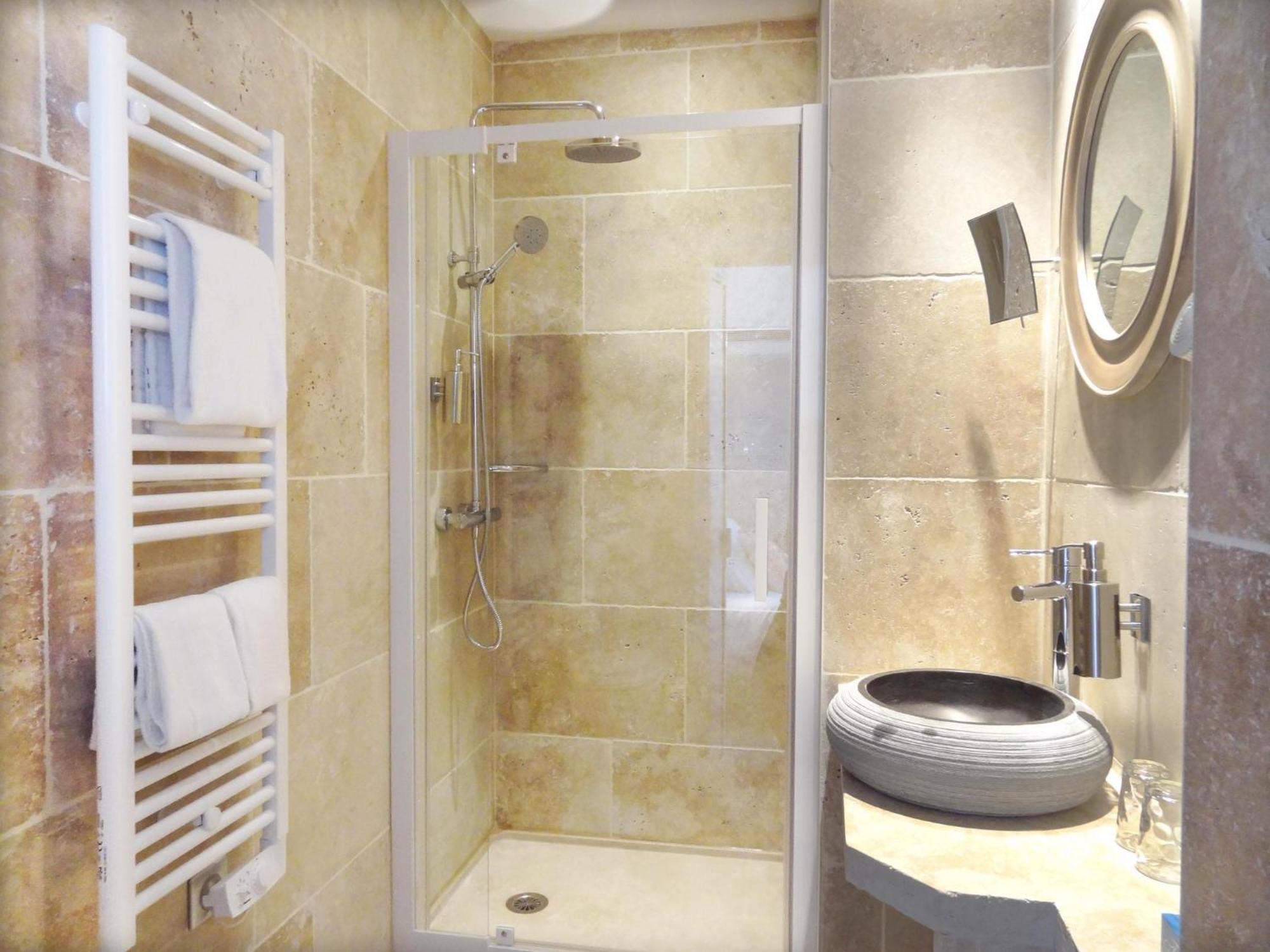 Double Room,1215071563:JPEG