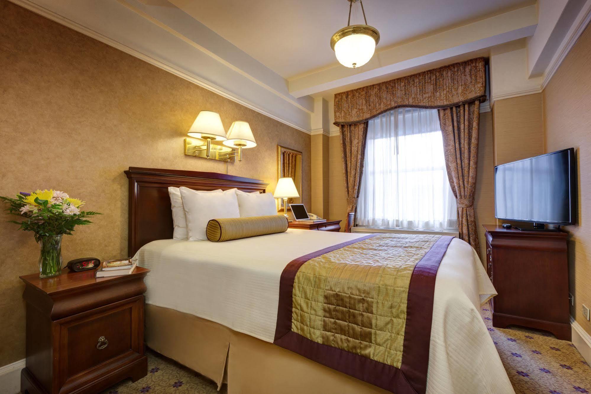 Standaard met 1 Kingsize Bed