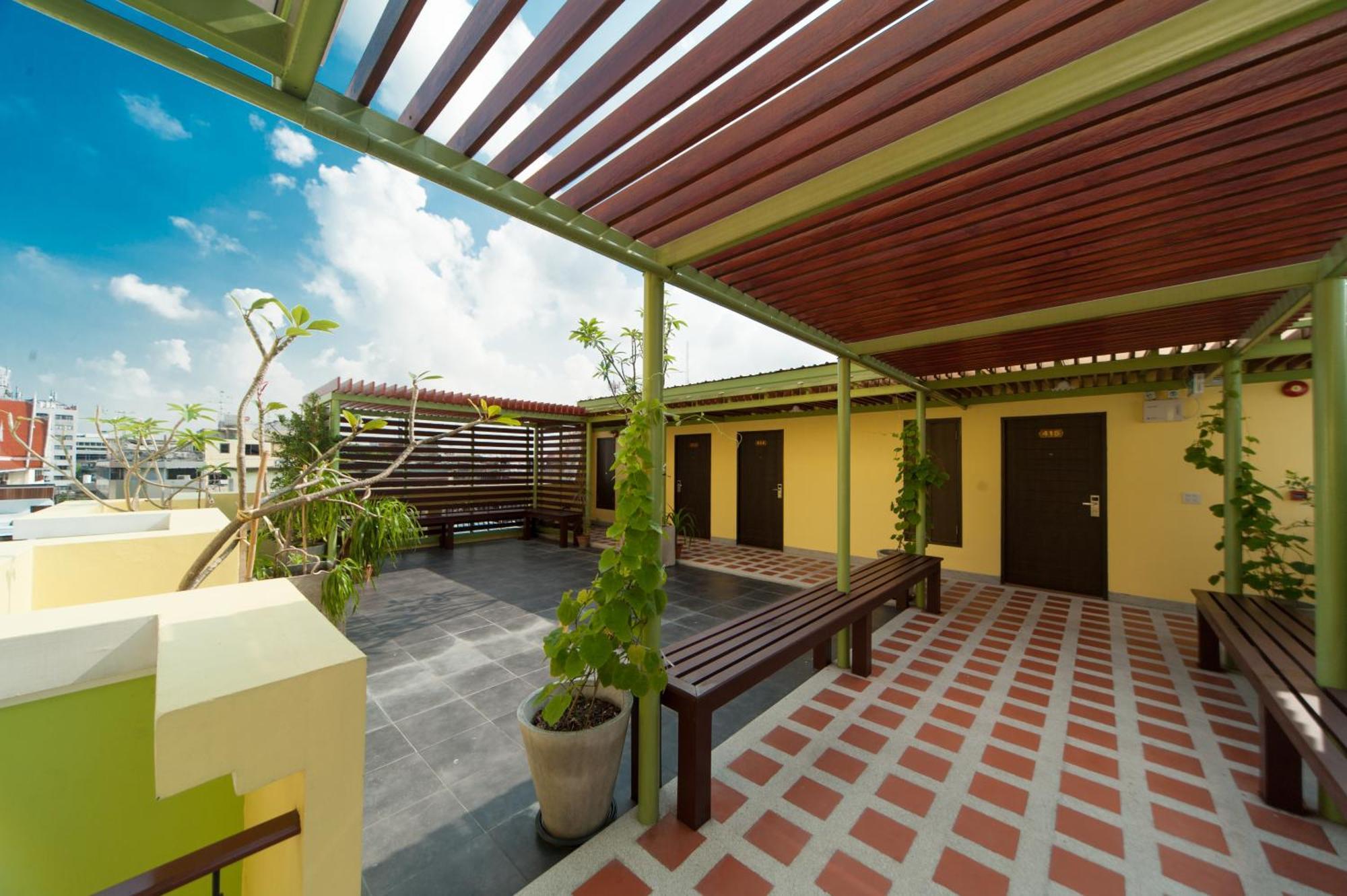 Standard Single Room Street View
