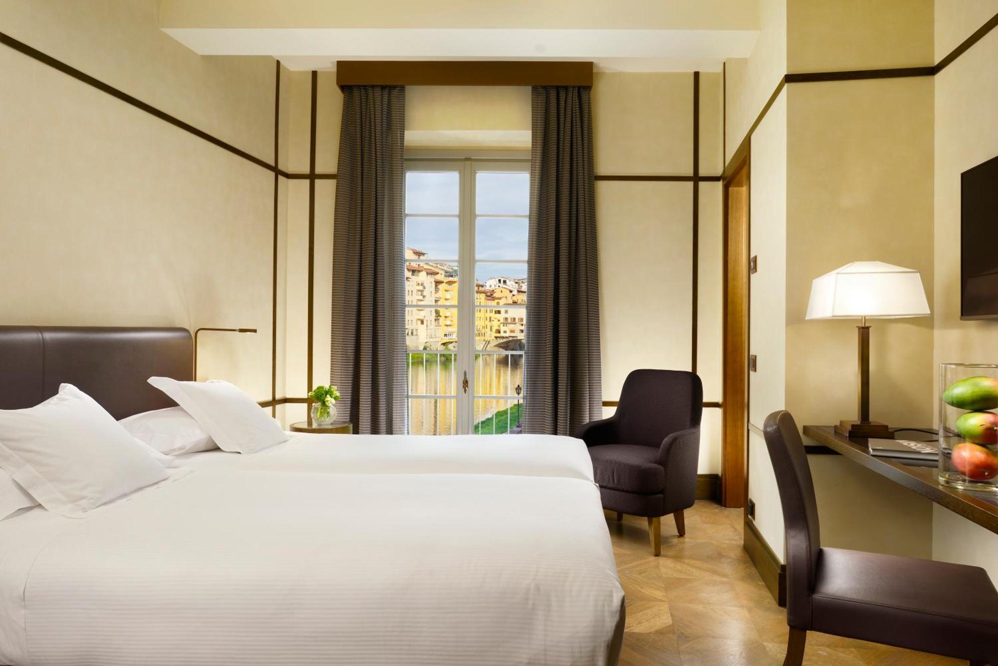 Luxe Kamer met 1 of 2 Bedden en Uitzicht op de Rivier