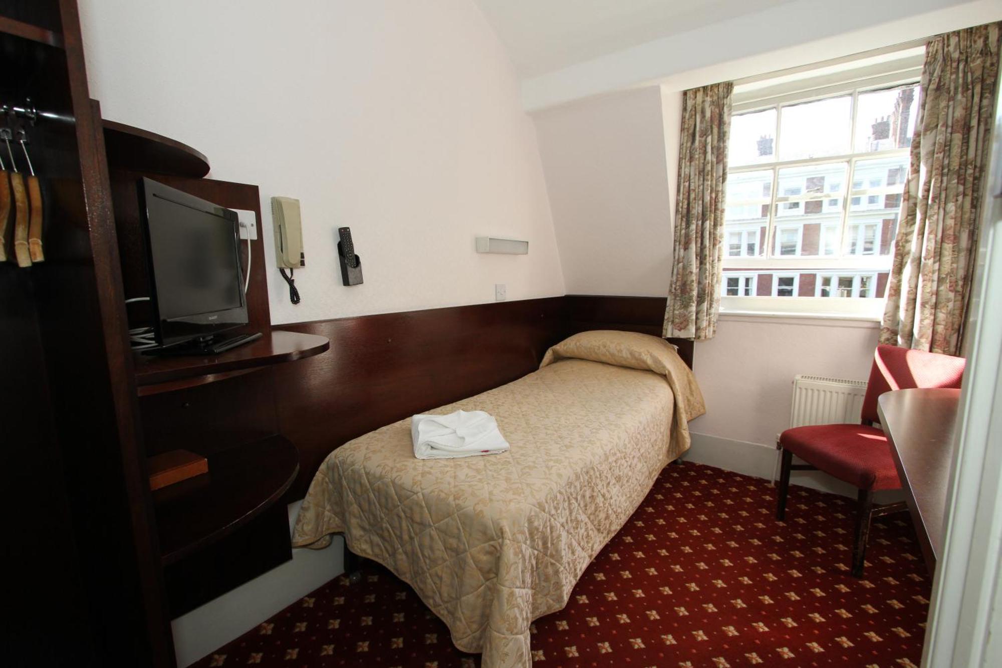 Eenpersoonskamer met Gedeelde Badkamer
