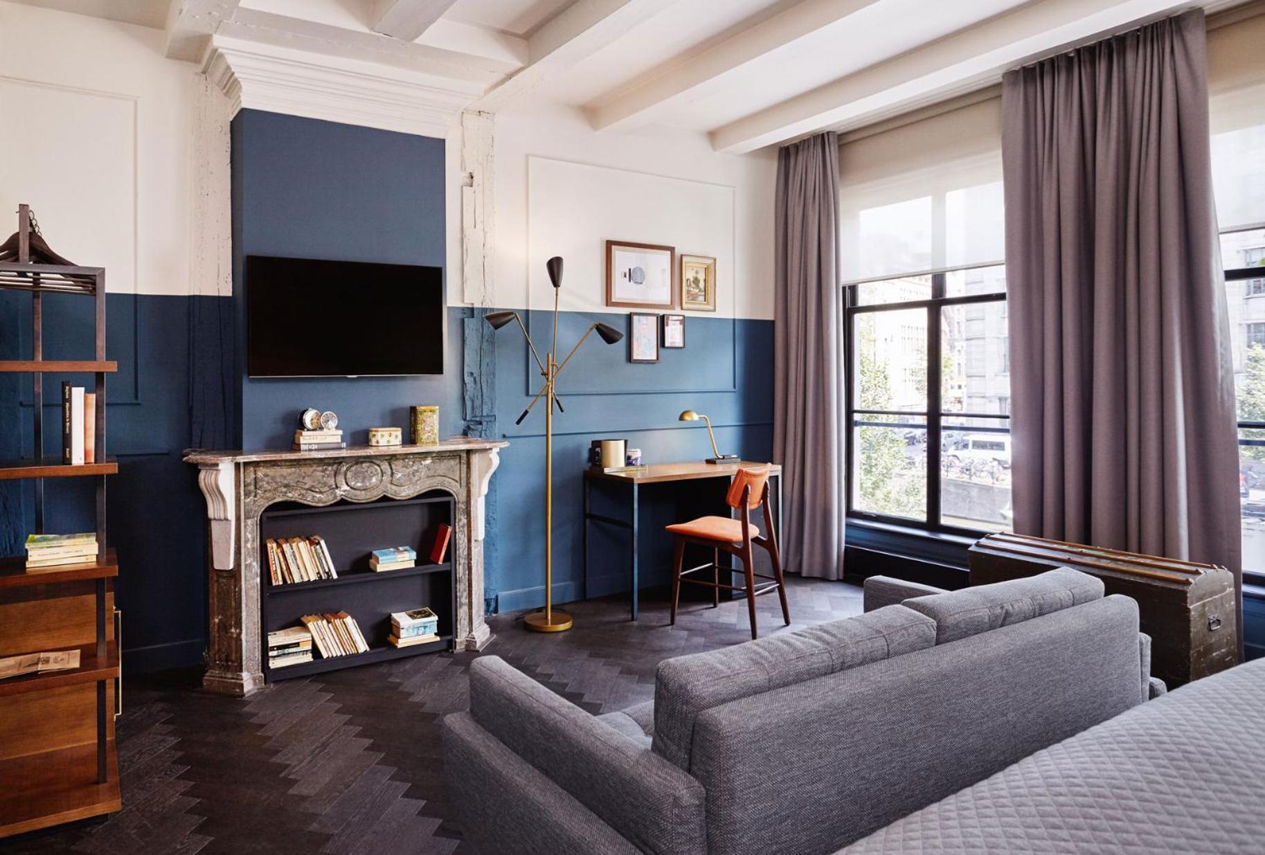 Biggy Kamer met Uitzicht op Gracht