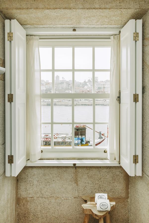 Luxe Kamer met 1 of 2 Bedden en Uitzicht op de Rivier
