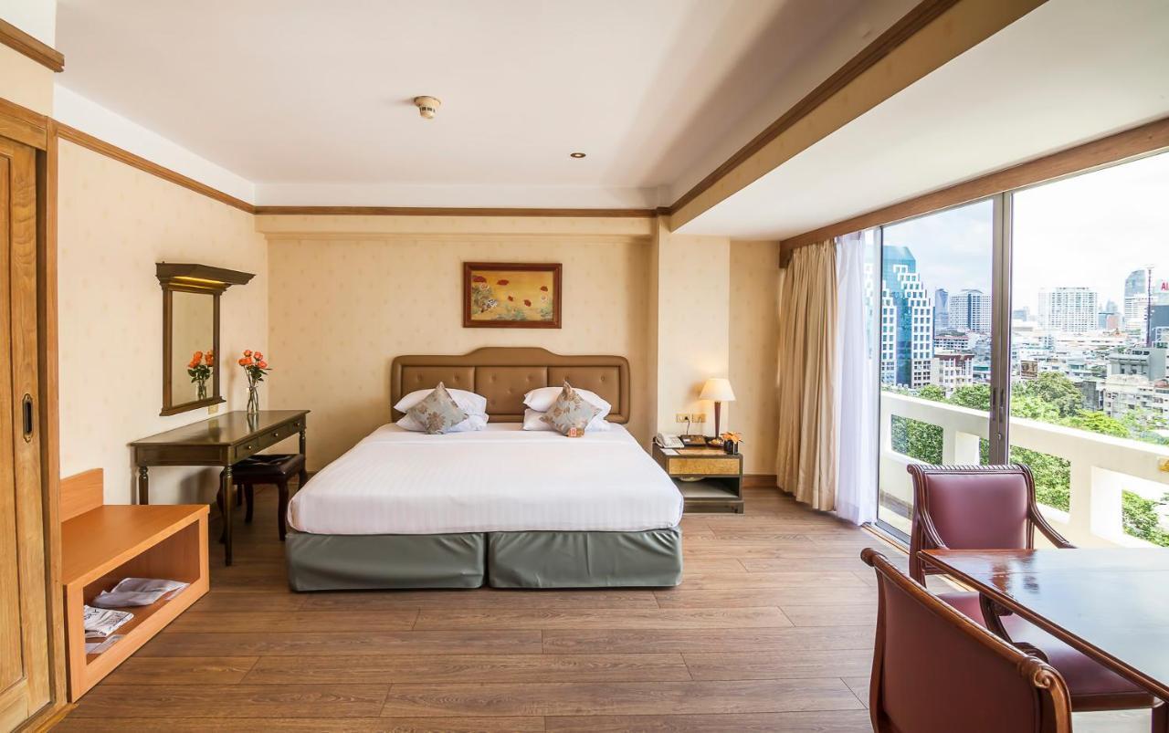 Deluxe Suite Balcony
