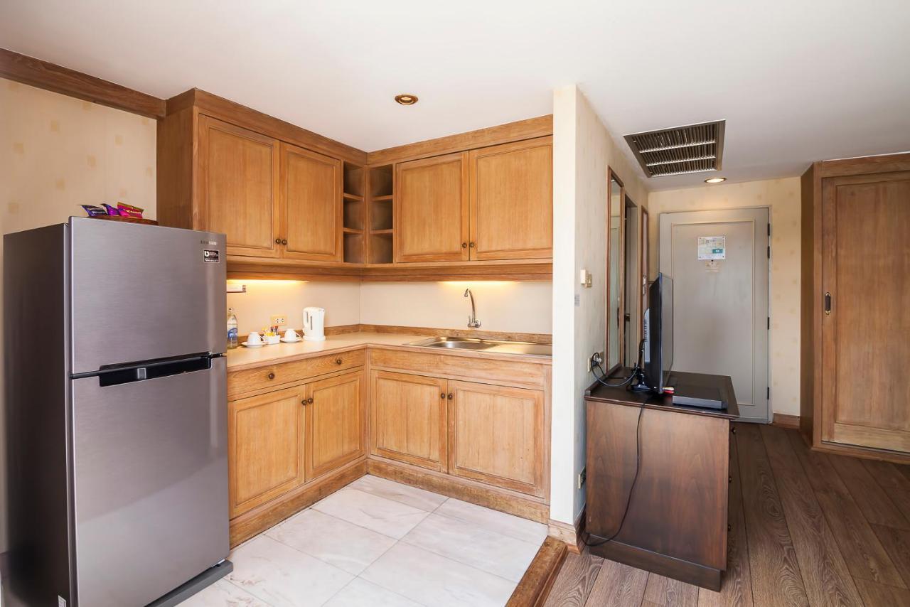 Deluxe Suite Balcony