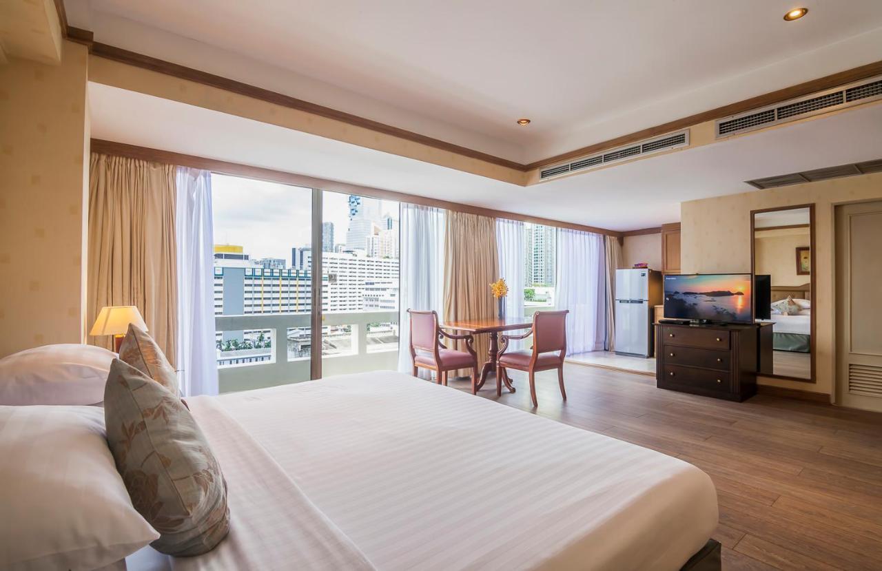 Deluxe Suite Balcony
