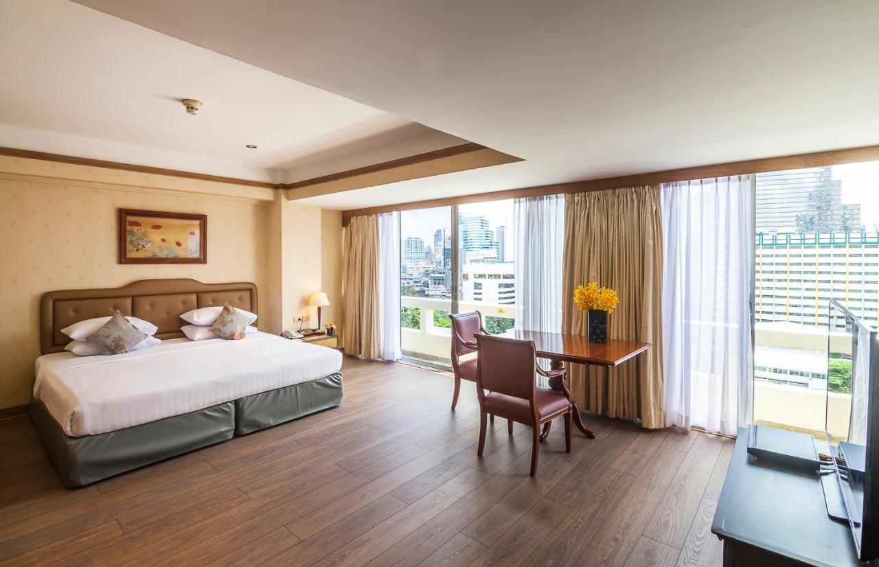 Deluxe Suite Balcony