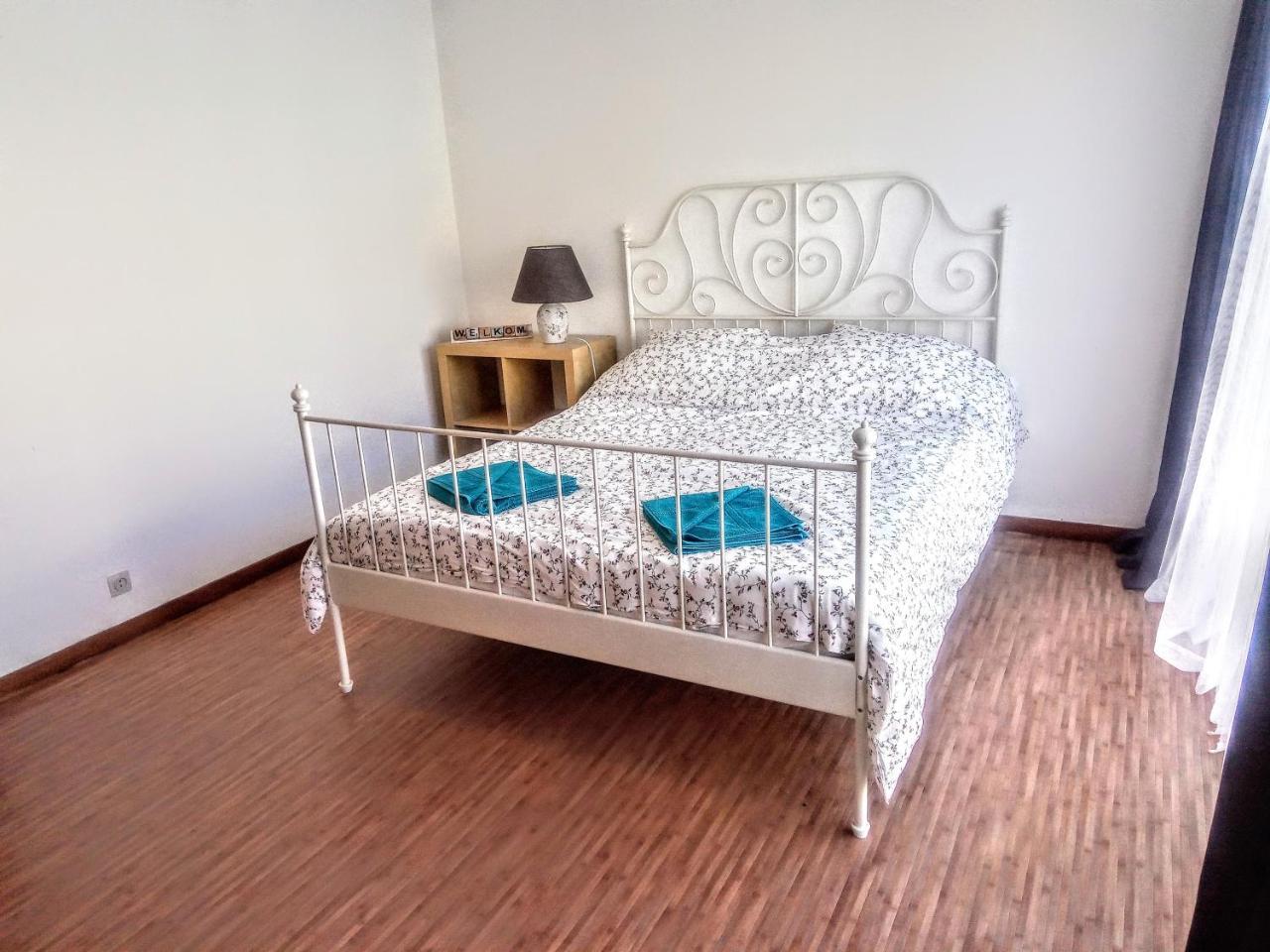 Tweepersoonskamer met Gedeelde Badkamer