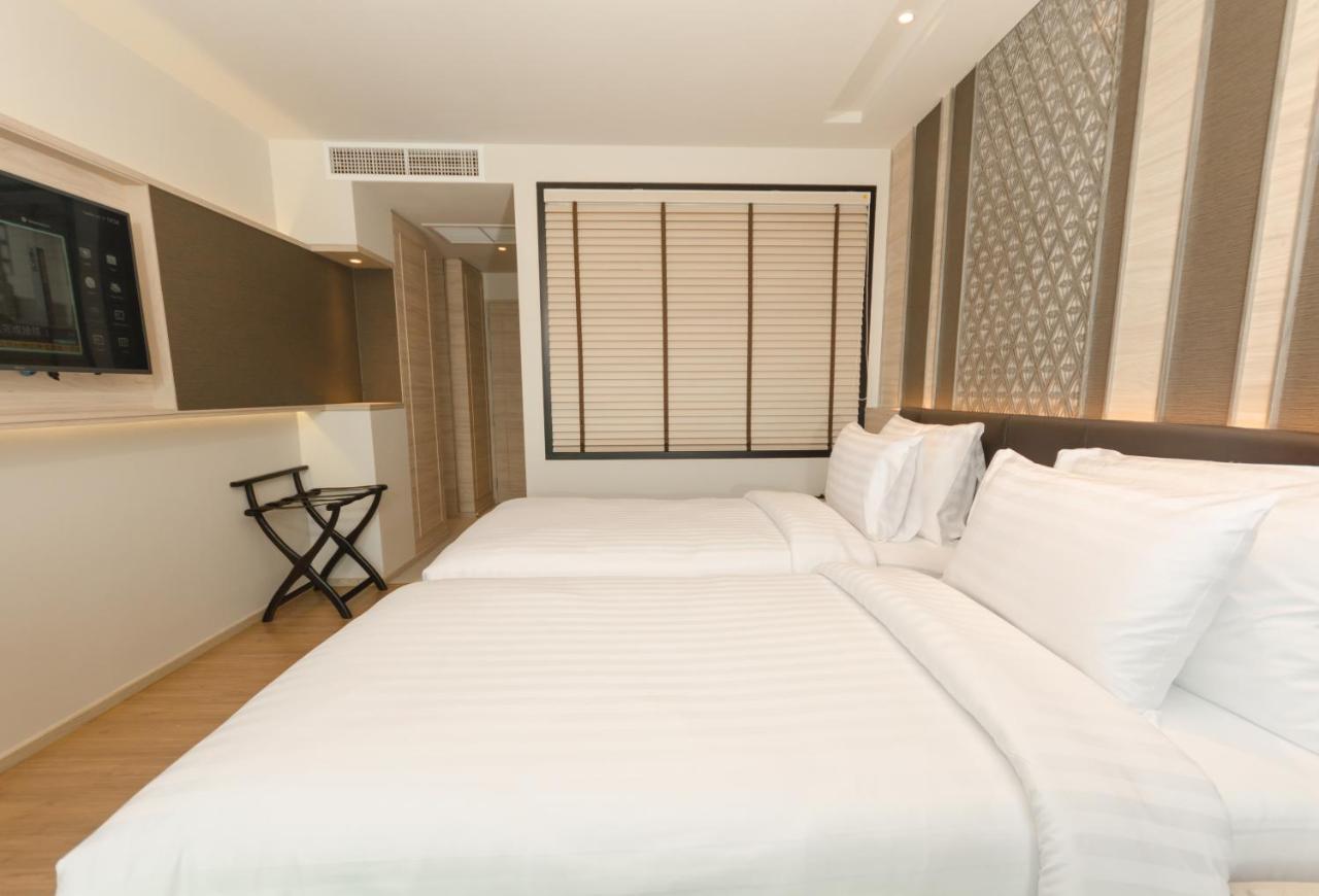 Deluxe Twin Room View