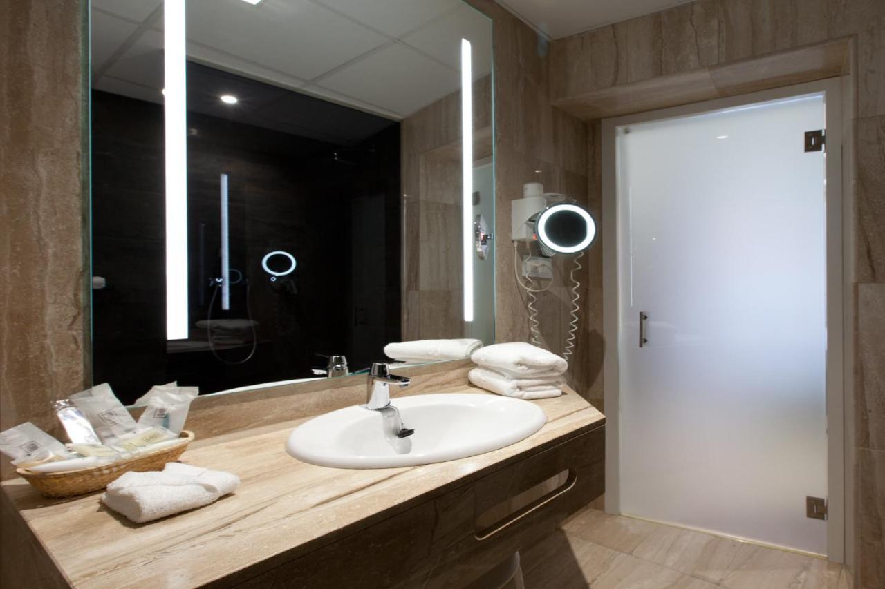 Single Room Puerta del Sol Views