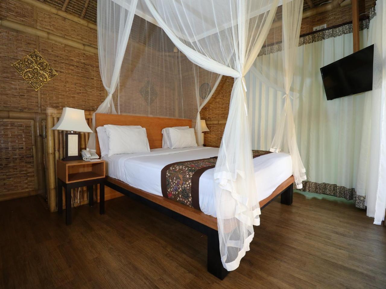 One-Bedroom Bamboo House Garden View