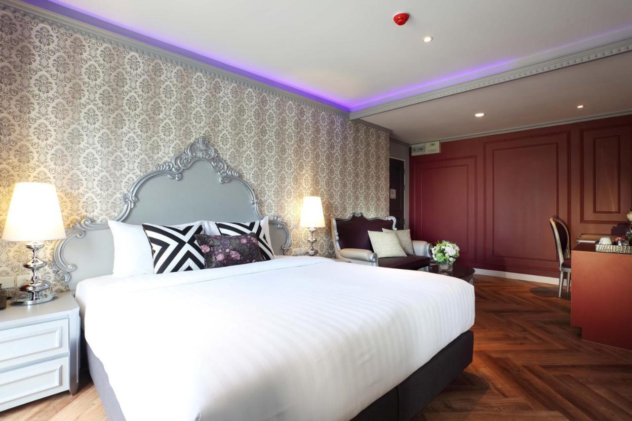 Premier Double Room Street View Spa Bath