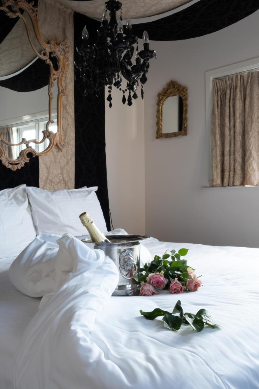 Kamer met Kingsize Bed en Uitzicht op de Binnenplaats