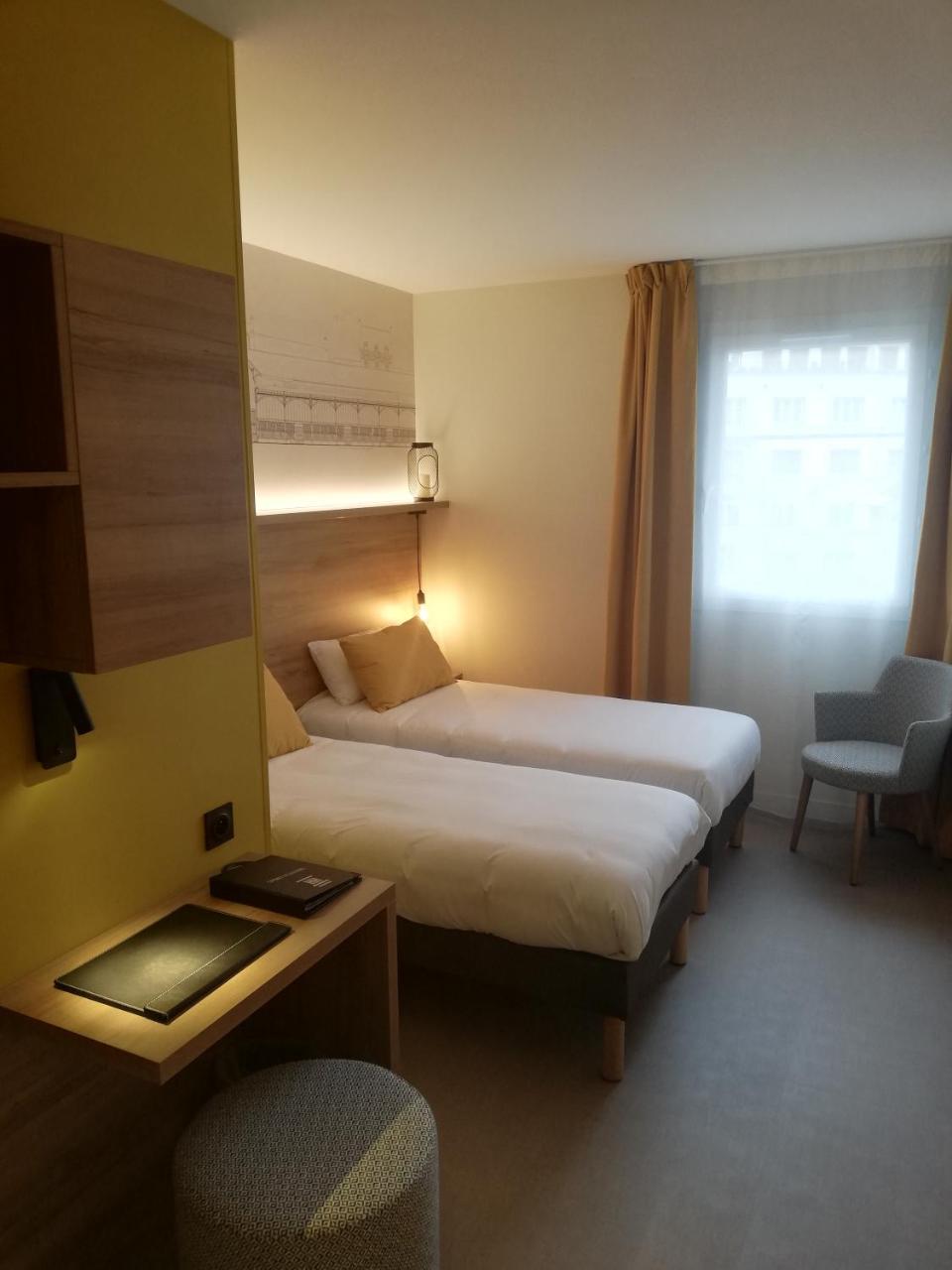 Tweepersoonskamer met 2 Aparte Bedden