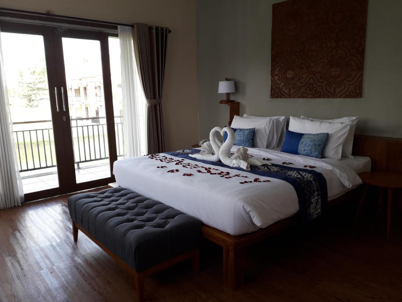 Deluxe Double or Twin Room Benefits